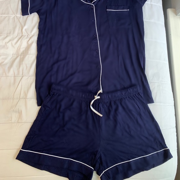 TIKTIK Pajamas Set - Picture 3 of 5